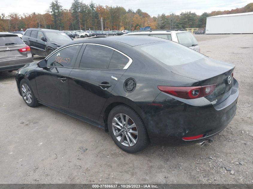 3MZBPAAL8NM301572 2022 Mazda Mazda3