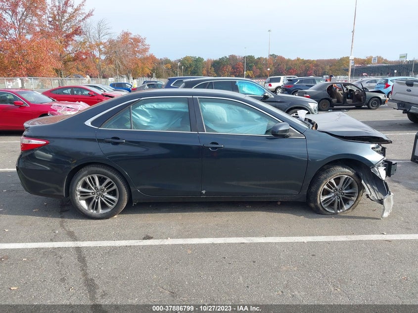 2015 Toyota Camry Xle/Se/Le/Xse VIN: 4T1BF1FK8FU033914 Lot: 37886799