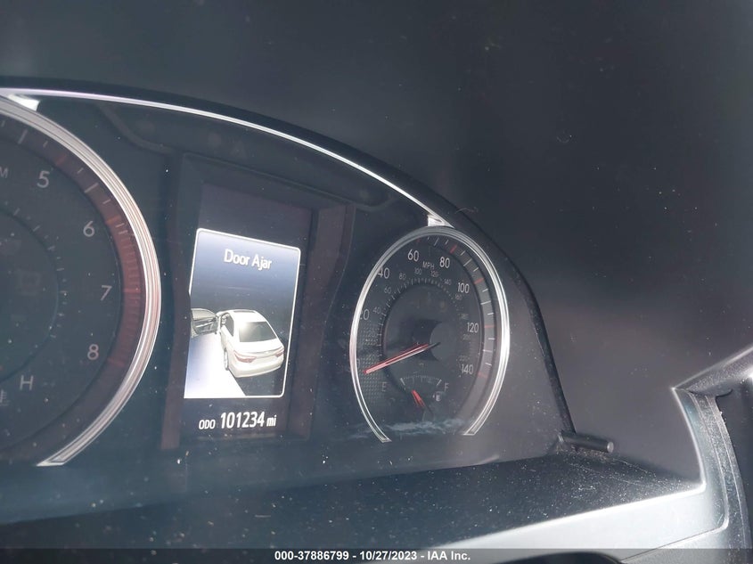 2015 Toyota Camry Xle/Se/Le/Xse VIN: 4T1BF1FK8FU033914 Lot: 37886799