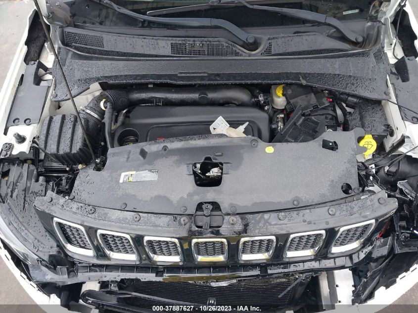 2018 Jeep Compass Latitude VIN: 3C4NJCBB1JT226555 Lot: 37887627