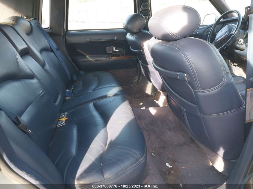 1996 Lincoln Town Car Sgn/Dmnd Anv/Cypress/Jn VIN: 1LNLM82W1TY686018 Lot: 37888776