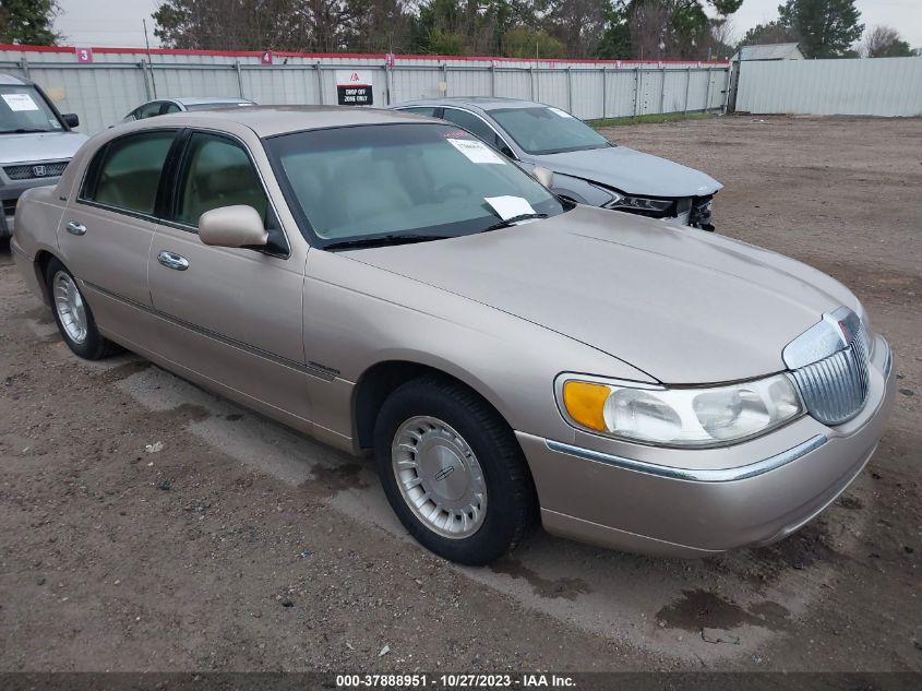 1998 Lincoln Town Car Executive VIN: 1LNFM81WXWY695626 Lot: 37888951