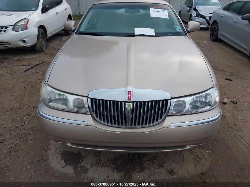 1998 Lincoln Town Car Executive VIN: 1LNFM81WXWY695626 Lot: 37888951