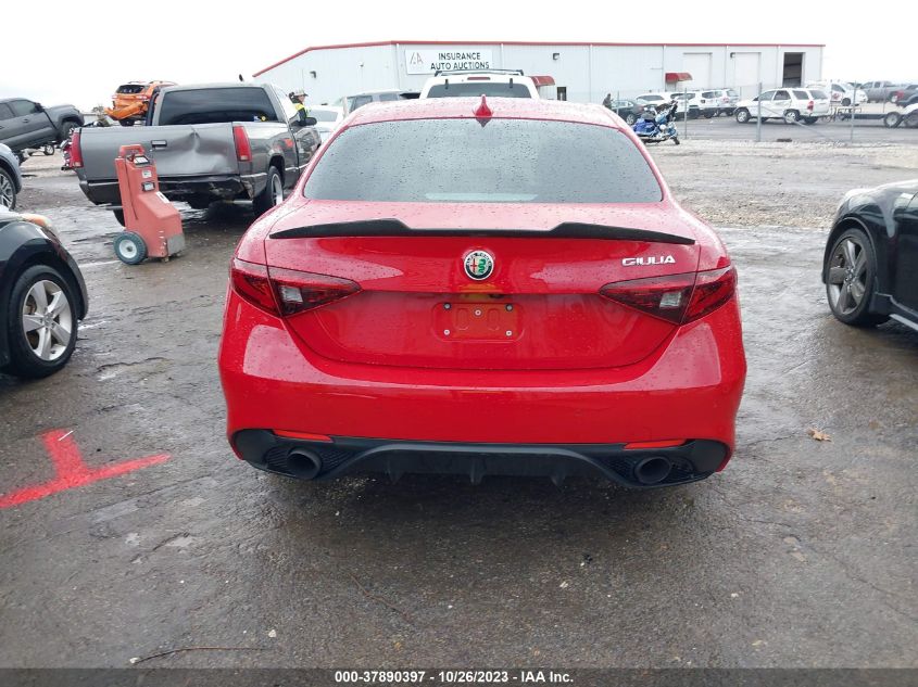 2018 Alfa Romeo Giulia VIN: ZARFAEBN9J7565956 Lot: 37890397