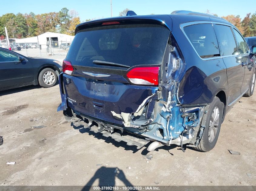 2018 Chrysler Pacifica Touring L VIN: 2C4RC1BG3JR270099 Lot: 37892163