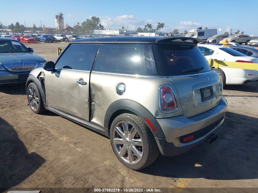 2010 Mini Cooper Hardtop S VIN: WMWMF7C59ATZ34574 Lot: 37892279