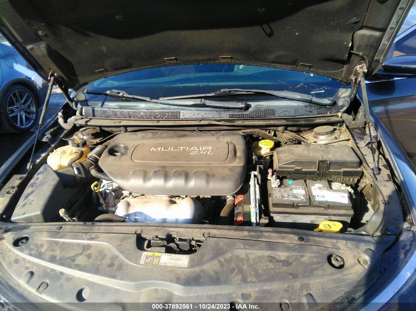 2015 Chrysler 200 Limited VIN: 1C3CCCAB3FN733794 Lot: 37892561