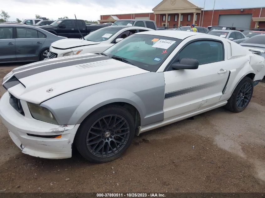 2007 Ford Mustang Gt Deluxe VIN: 1ZVFT82H875266735 Lot: 37893511