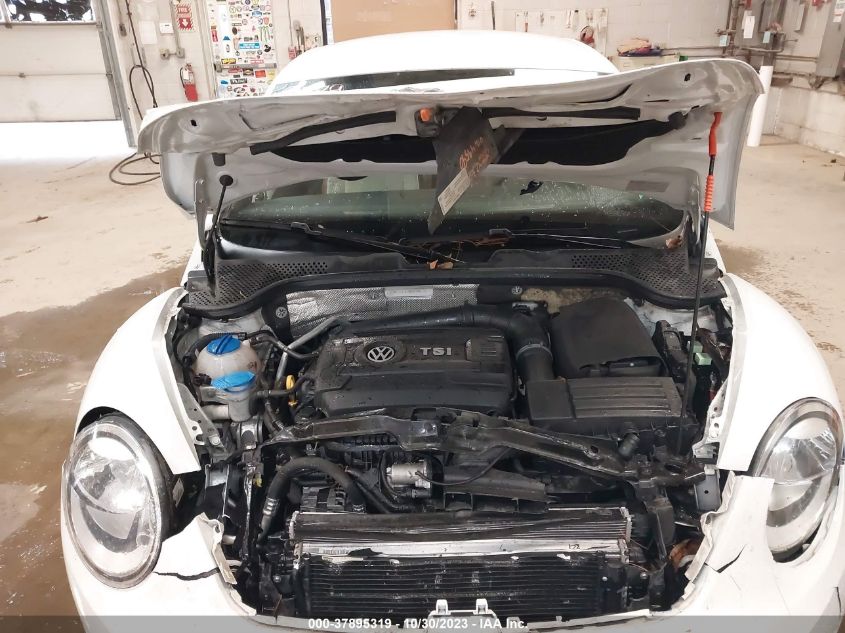 2015 Volkswagen Beetle Coupe 1.8T Classic VIN: 3VWF17AT6FM603286 Lot: 37895319