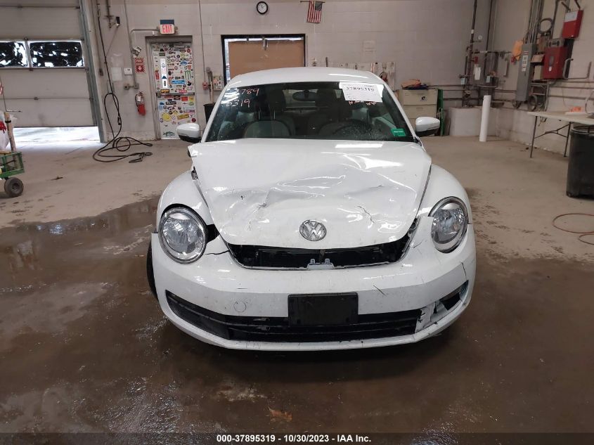 2015 Volkswagen Beetle Coupe 1.8T Classic VIN: 3VWF17AT6FM603286 Lot: 37895319