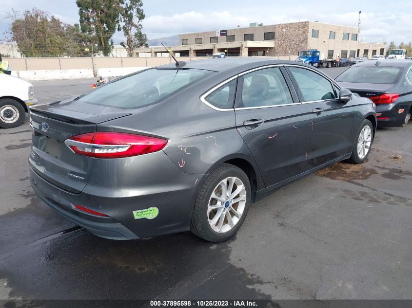 2019 Ford Fusion Energi Titanium VIN: 3FA6P0SU1KR177638 Lot: 37895598