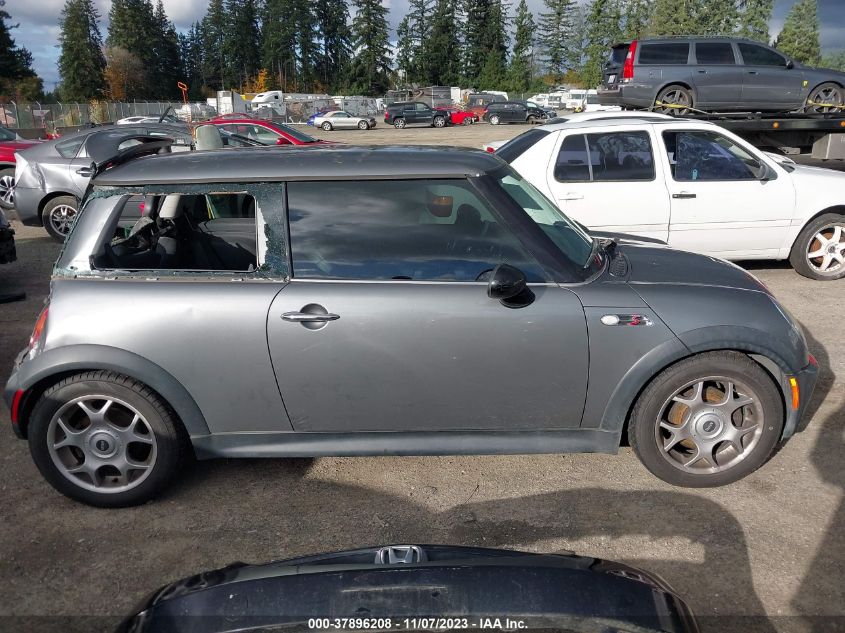 2004 Mini Cooper Hardtop S VIN: WMWRE33494TD89640 Lot: 37896208