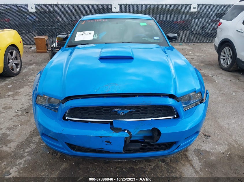 1ZVBP8AM1E5260967 2014 Ford Mustang V6