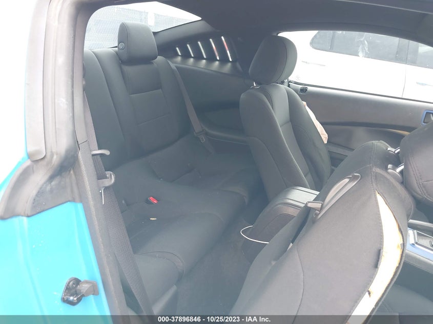 1ZVBP8AM1E5260967 2014 Ford Mustang V6