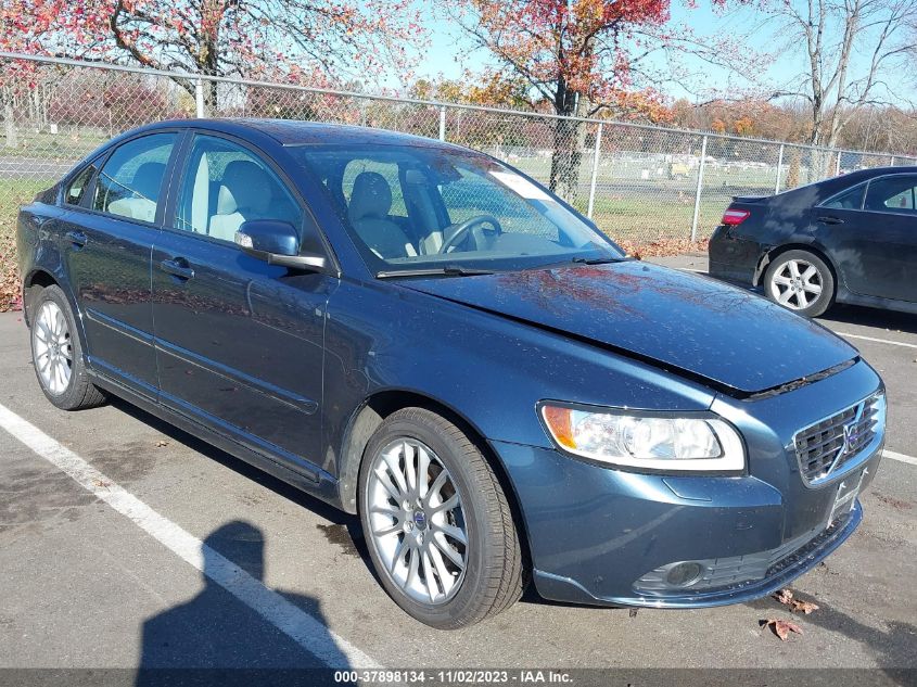 2009 Volvo S40 2.4L VIN: YV1MS390992460835 Lot: 37898134