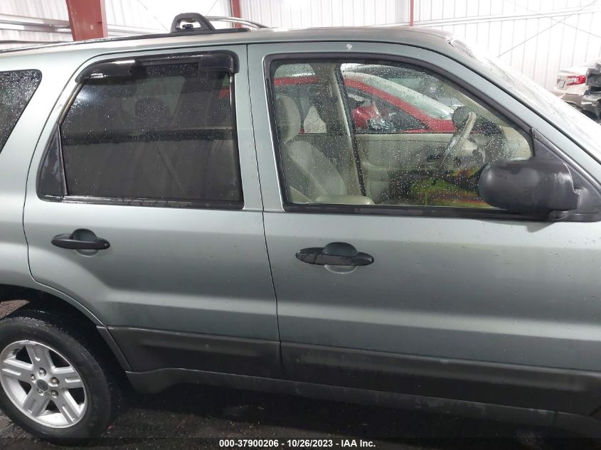 2005 Ford Escape Xlt VIN: 1FMYU03125DA26235 Lot: 37900206