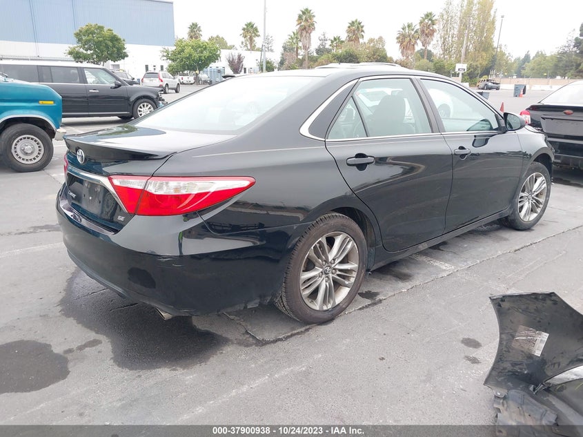 4T1BF1FK3HU363981 2017 Toyota Camry Se
