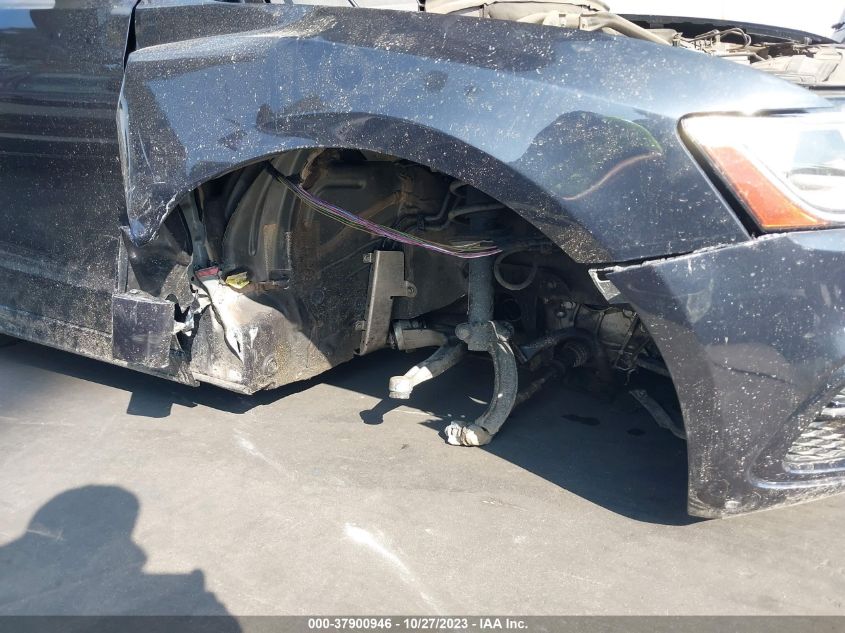 2017 Audi Q5 Premium Plus VIN: WA1M2AFP5HA090607 Lot: 37900946