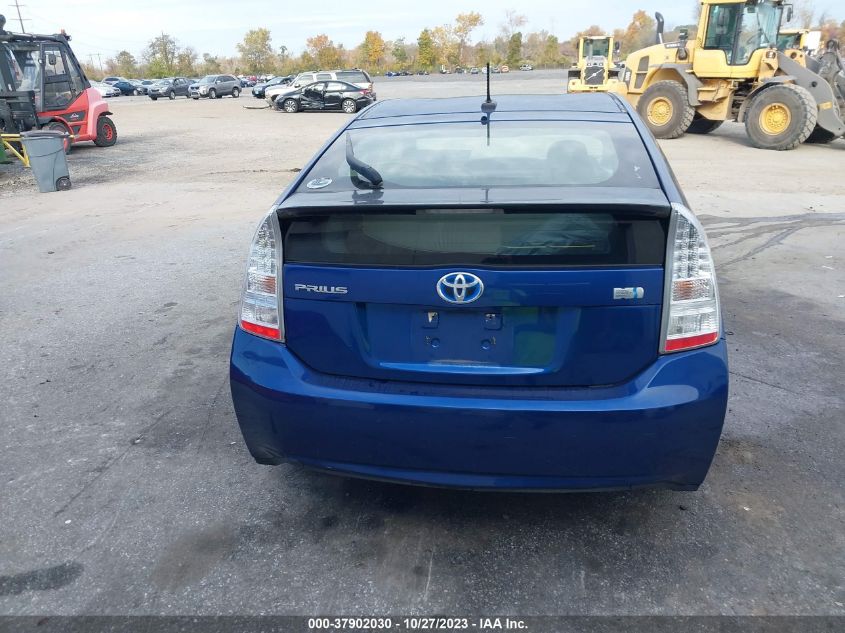 2010 Toyota Prius Ii/Iii/Iv/V/I VIN: JTDKN3DU1A0102885 Lot: 37902030