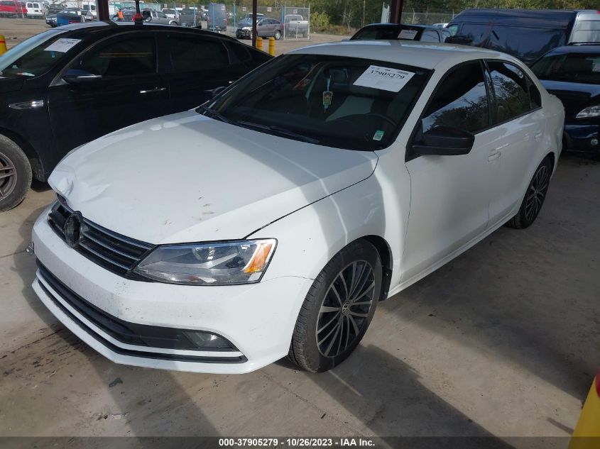 2015 Volkswagen Jetta Sedan 1.8T Sport VIN: 3VWD17AJ5FM223183 Lot: 37905279