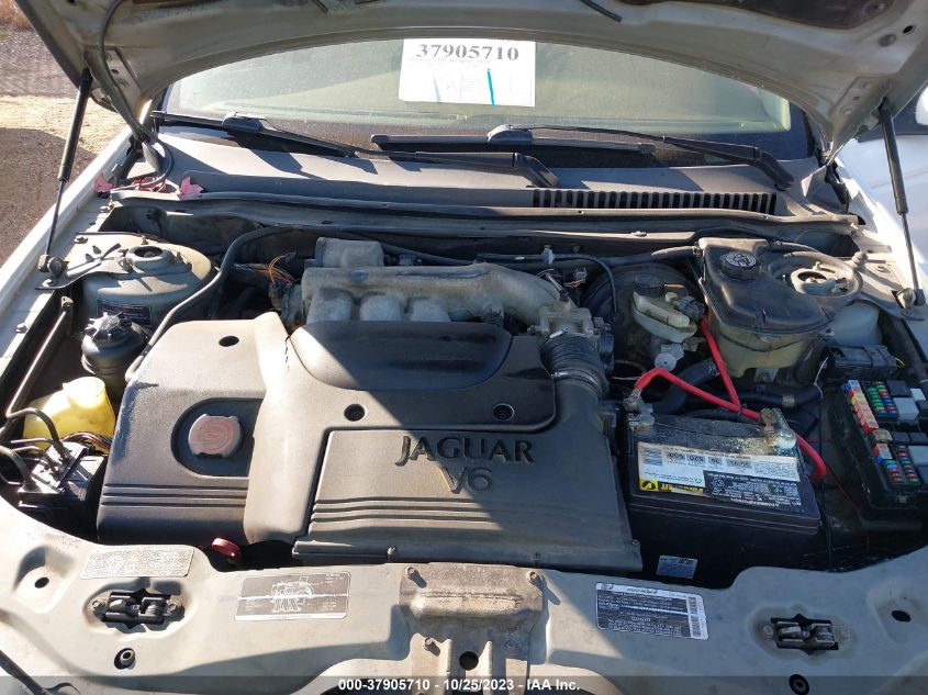 2002 Jaguar X-Type VIN: SAJEA51D82XC82646 Lot: 37905710