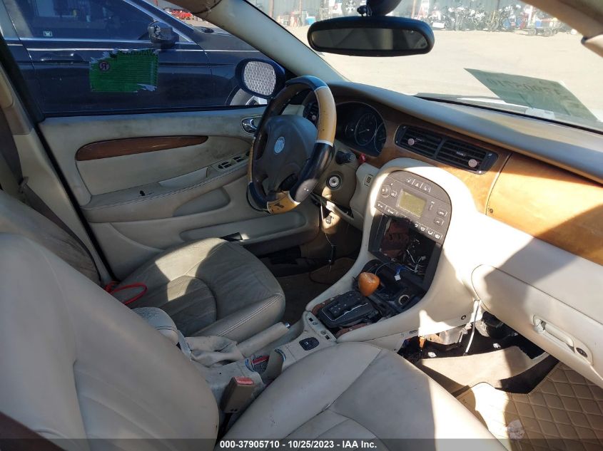 2002 Jaguar X-Type VIN: SAJEA51D82XC82646 Lot: 37905710