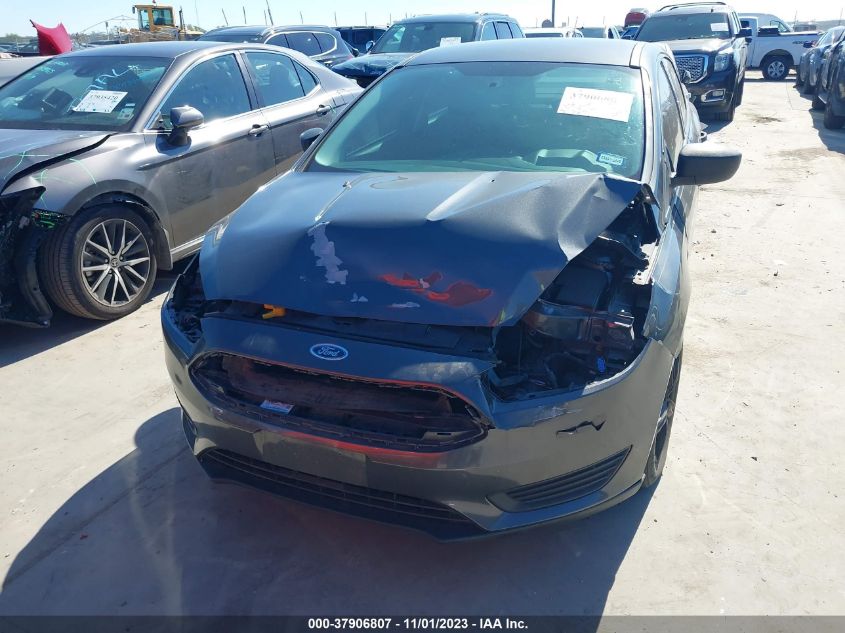 2018 Ford Focus S VIN: 1FADP3E28JL236006 Lot: 37906807