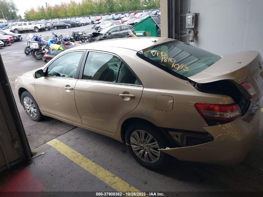 4T1BF3EK2AU030836 2010 Toyota Camry Le