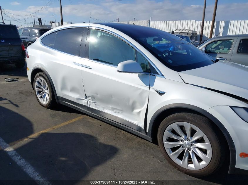 2020 Tesla Model X Long Range VIN: 5YJXCBE29LF234851 Lot: 37909111