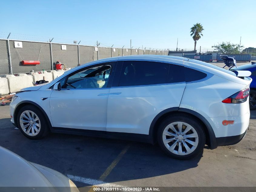 2020 Tesla Model X Long Range VIN: 5YJXCBE29LF234851 Lot: 37909111