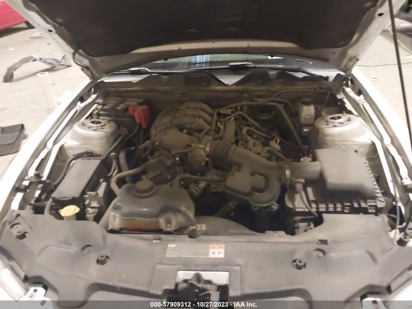 2012 Ford Mustang V6 VIN: 1ZVBP8AMXC5285766 Lot: 37909312
