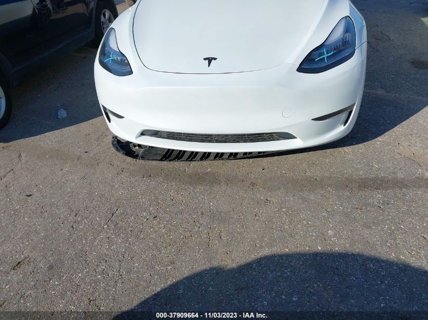 2023 Tesla Model Y VIN: 7SAYGDEE0PA157839 Lot: 37909664