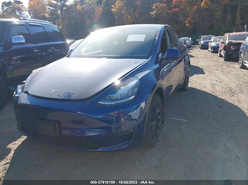 2022 Tesla Model Y Long Range Dual Motor All-Wheel Drive VIN: 7SAYGDEE4NF416137 Lot: 37910159