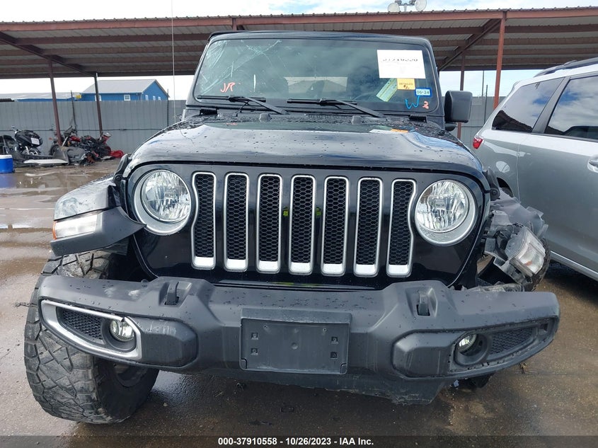 1C4HJXEN8JW331534 2018 Jeep Wrangler Unlimited Sahara