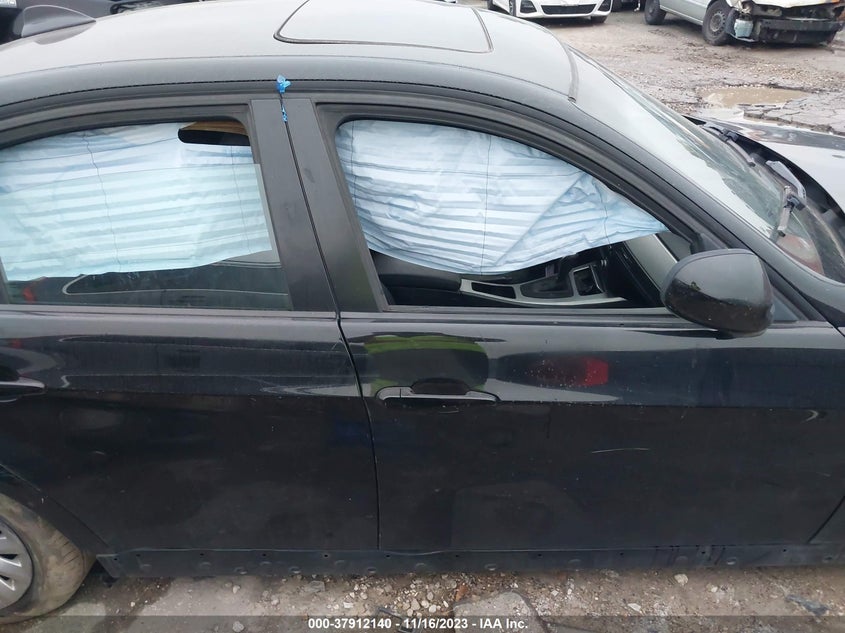 2009 BMW 328I VIN: WBAPH77509NM28973 Lot: 37912140