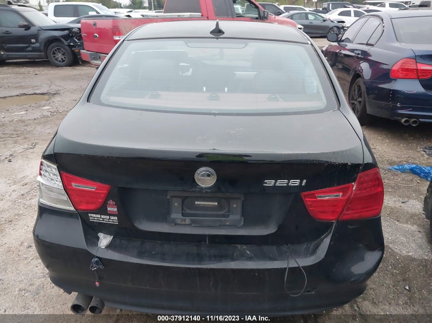 2009 BMW 328I VIN: WBAPH77509NM28973 Lot: 37912140