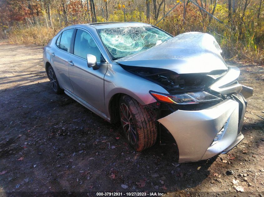 2018 Toyota Camry Le/Se/Xle/L VIN: 4T1B11HK1JU528380 Lot: 37912931