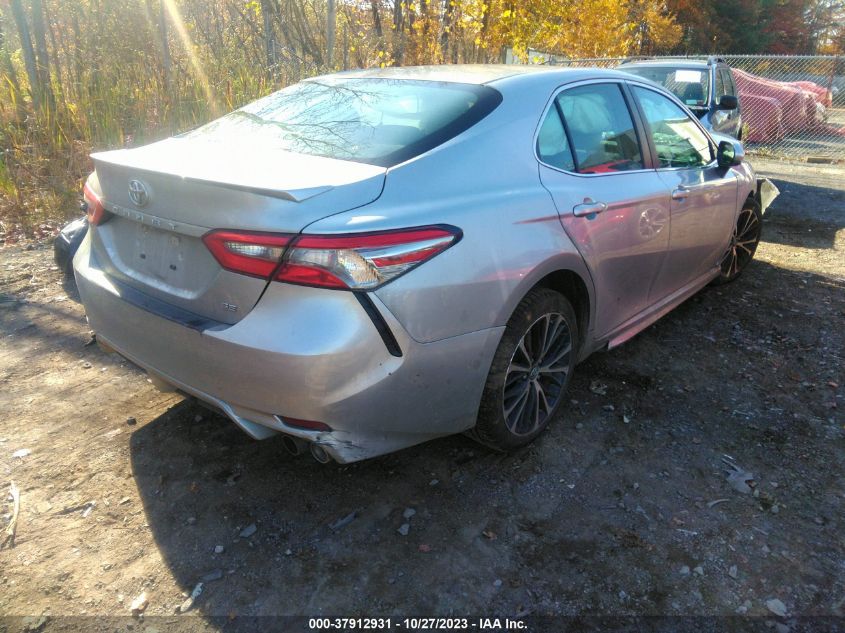 2018 Toyota Camry Le/Se/Xle/L VIN: 4T1B11HK1JU528380 Lot: 37912931