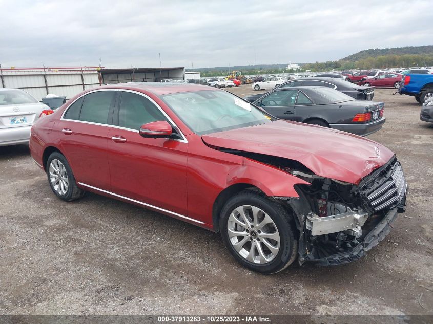 2019 Mercedes-Benz E-Class E 300 VIN: WDDZF4JB7KA569749 Lot: 37913283