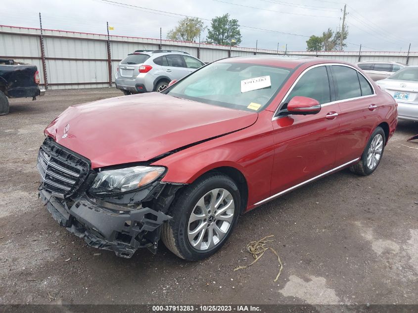 2019 Mercedes-Benz E-Class E 300 VIN: WDDZF4JB7KA569749 Lot: 37913283