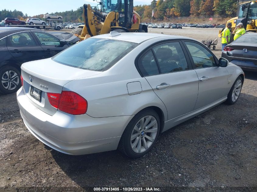 2011 BMW 3 Series 328I xDrive VIN: WBAPK7C58BA820443 Lot: 37913405