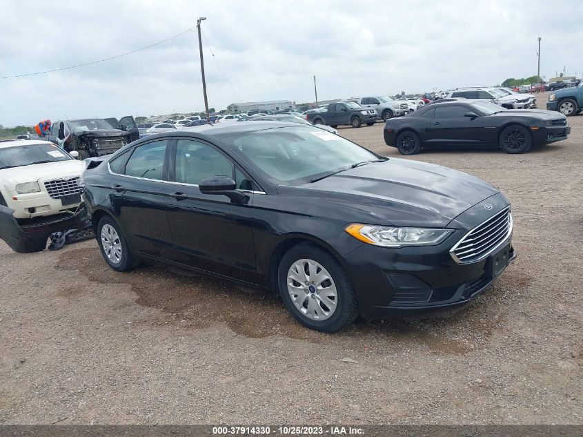 2019 Ford Fusion S VIN: 3FA6P0G77KR277035 Lot: 37914330