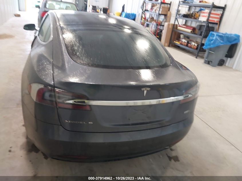 2018 Tesla Model S 75D/100D/P100D VIN: 5YJSA1E28JF271493 Lot: 37914962