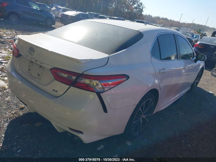 2018 Toyota Camry Le/Se/Xle/L VIN: 4T1B11HK5JU077910 Lot: 37915078