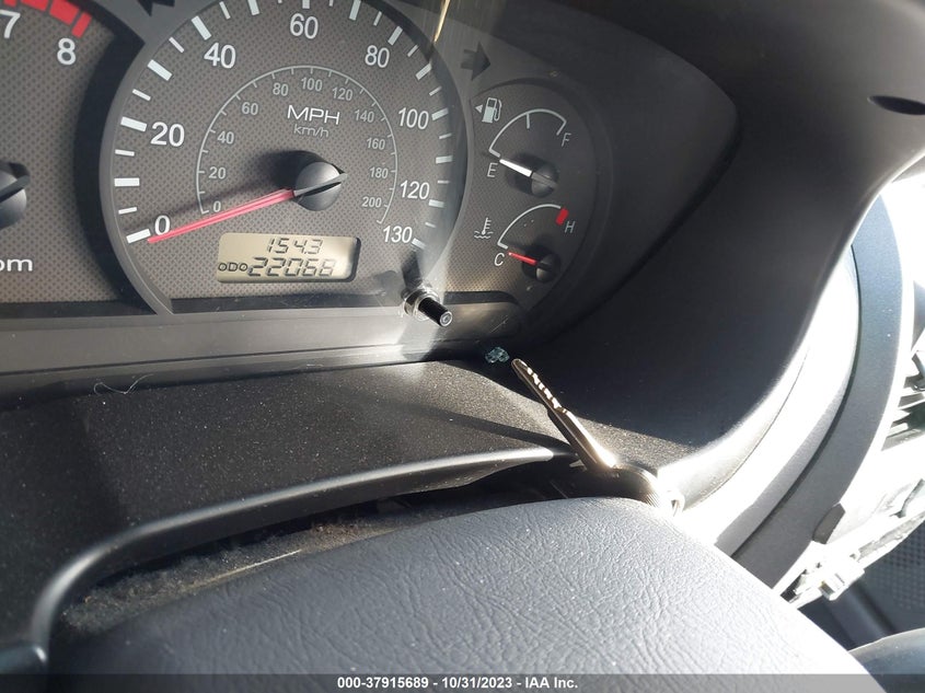 2005 Hyundai Accent Gls VIN: KMHCG45C15U623917 Lot: 37915689