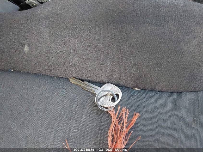 2005 Hyundai Accent Gls VIN: KMHCG45C15U623917 Lot: 37915689