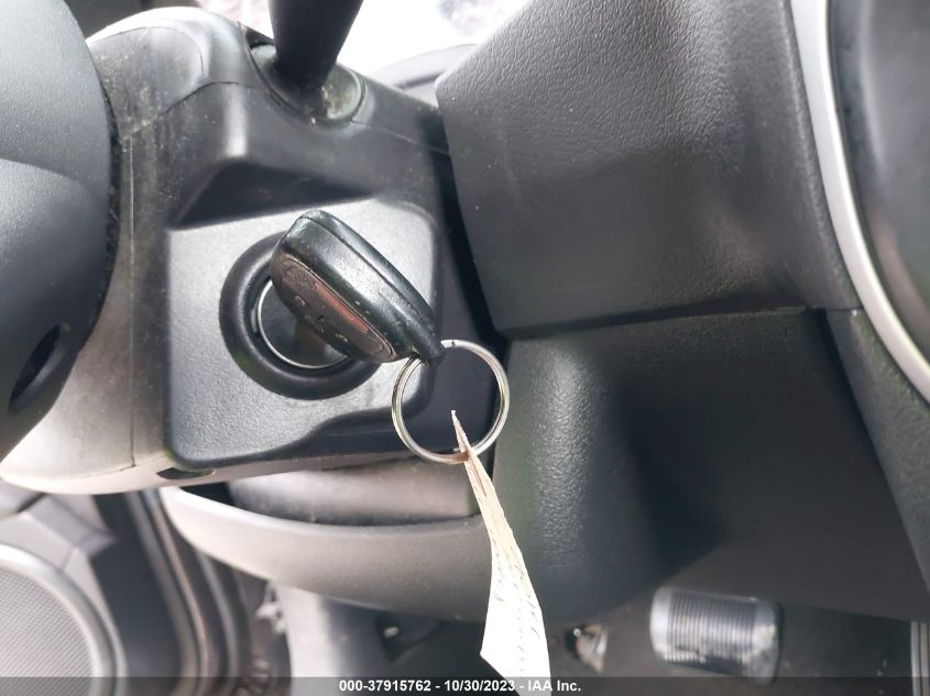 2016 Jeep Compass Latitude VIN: 1C4NJDEB7GD585747 Lot: 37915762