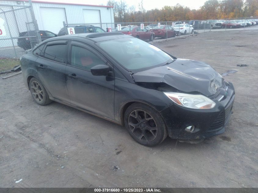 1FAHP3F21CL307467 2012 Ford Focus Se