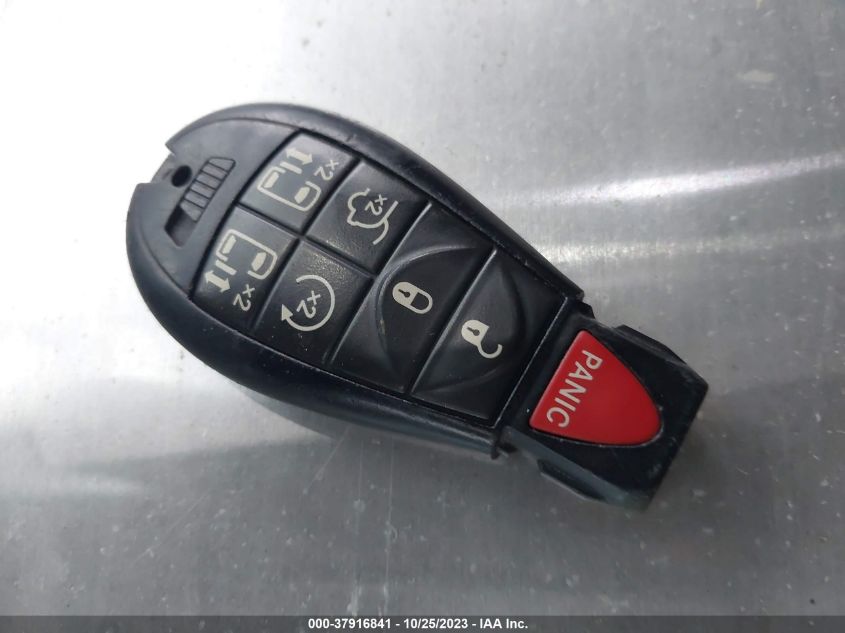 2016 Dodge Grand Caravan R/T VIN: 2C4RDGEG4GR376582 Lot: 37916841