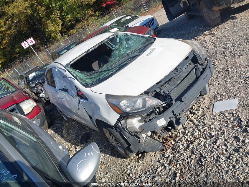 2016 KIA RIO auction photo 1